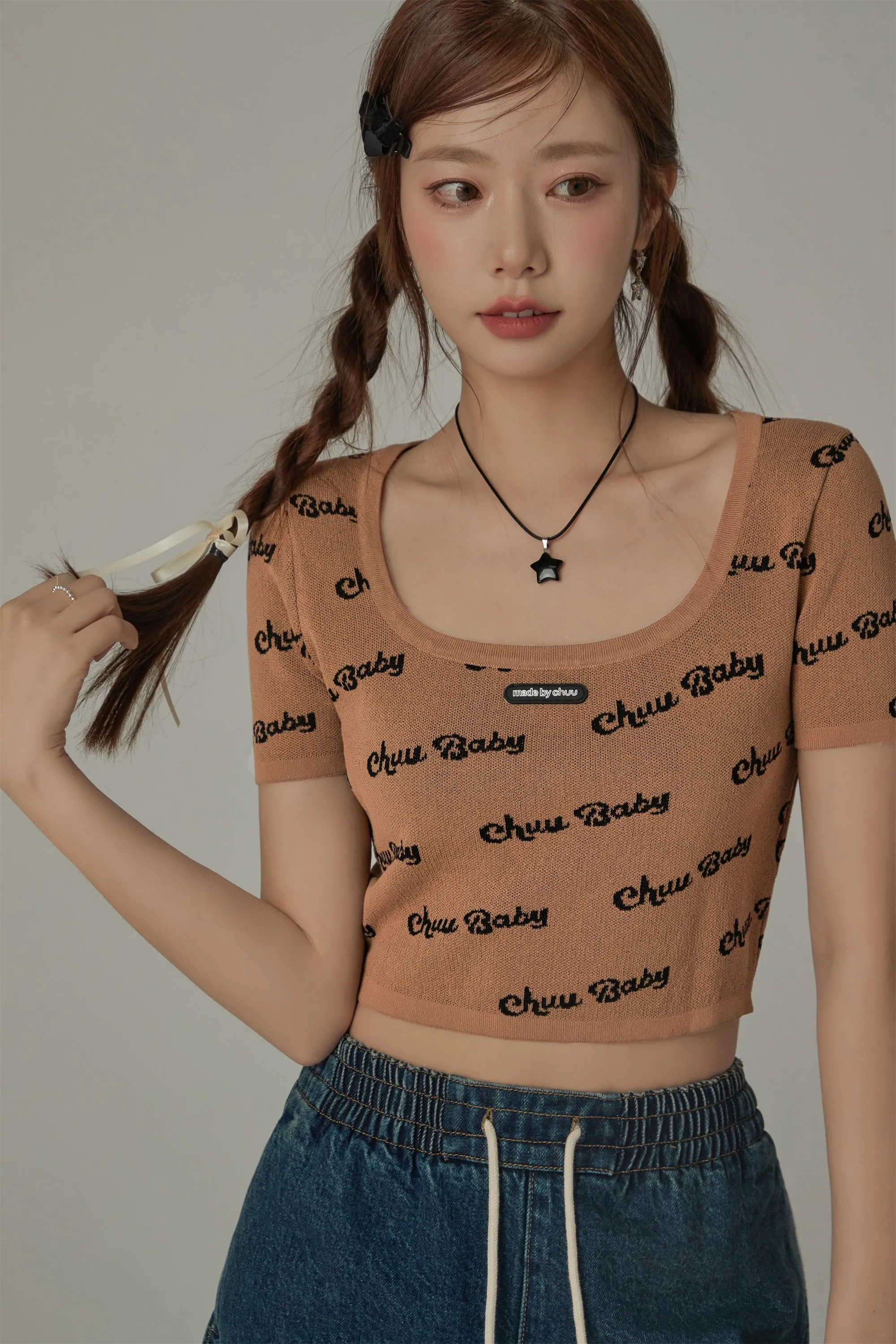 Chuu Baby Cropped Knit Top