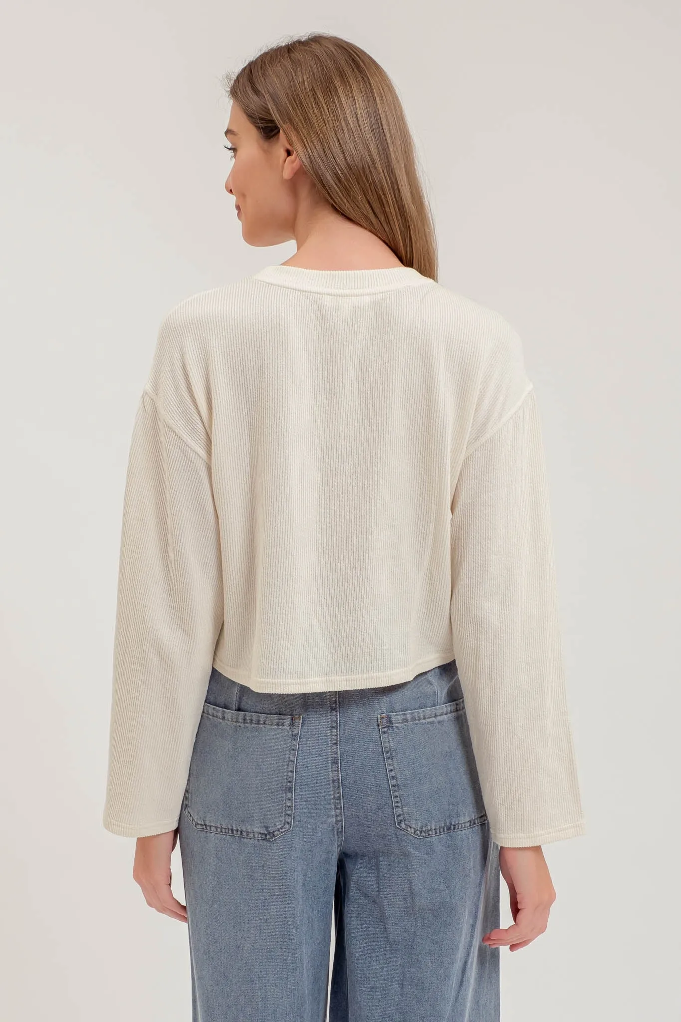 CREWNECK LONG SLEEVE RIBBED KNIT TOP