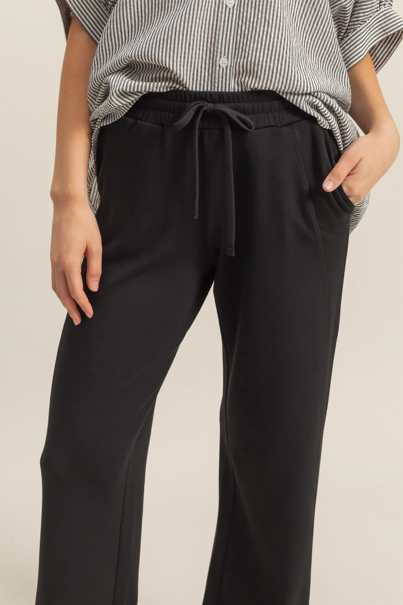 DZ25C725-High-Waist Drawstring Straight-Cut Pants