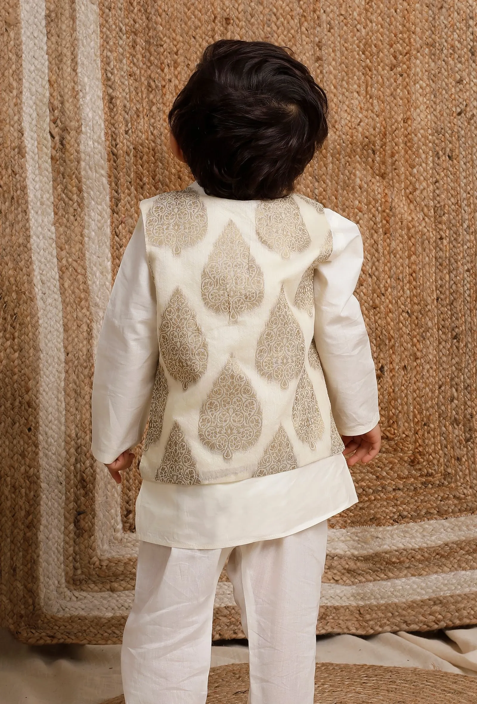 Set Of 3: Off White Cotton Silk Kurta, Pyjama & White Cream Brocade Nehru Jacket