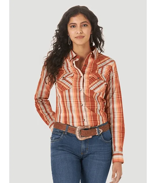 Wrangler Women's Pointed Yoke Plaid Snap Up Long Sleeve Western Shirt LW3007M